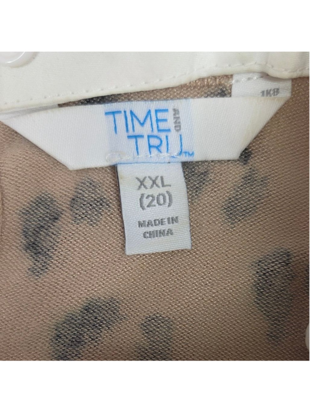 Women's Time and Tru Leopard Print Crew Neck Sweater Plus XXL Beige - Picture 7 of 12